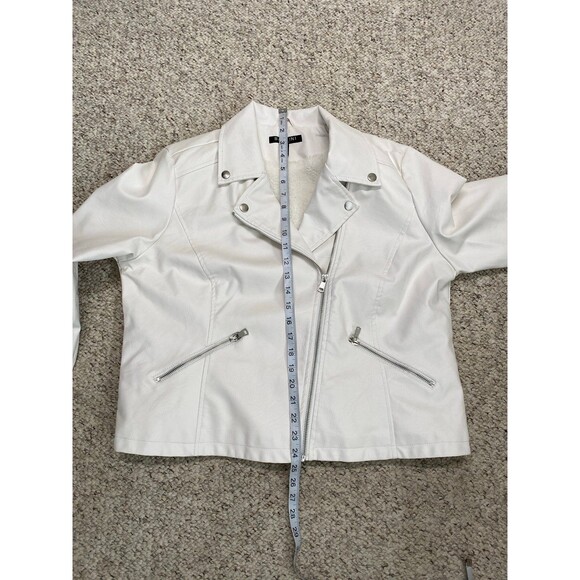 Baccini Sherpa Lined White Faux Leather Asymmetrical Silver Zip Moto Jacket  XL - Picture 12 of 12